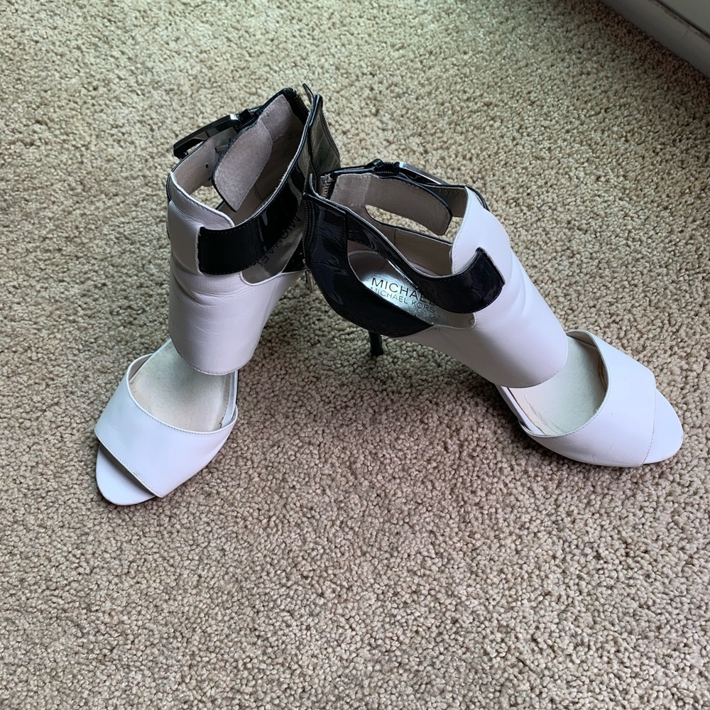 Michael Kors Leather Black and White Heels